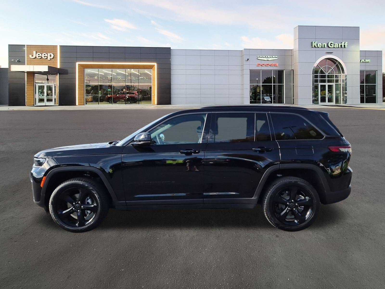 New 2027 High-Gloss Black Paint Jeep Limited Reserve image 8
