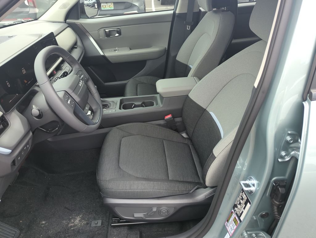 New 2027 Iceberg Green Kia S image 12