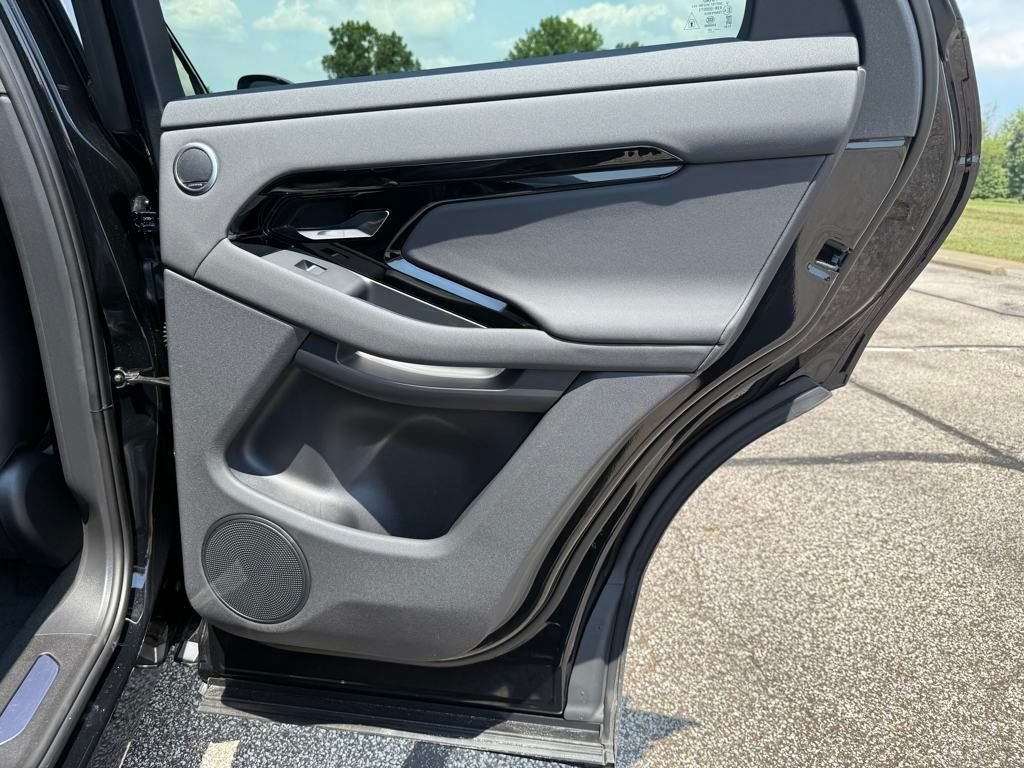 Used 2026 Black Land Rover Dynamic image 18