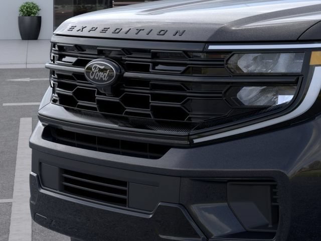 New 2026 Agate Black Metallic Ford Platinum image 17