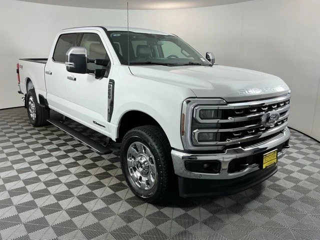 New 2026 Star White Metallic Tri-Coat Ford Lariat image 3