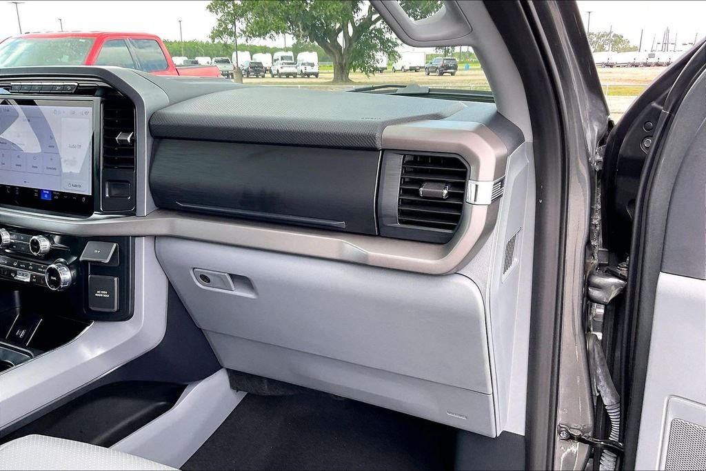 Used 2024 Gray Ford XLT image 23