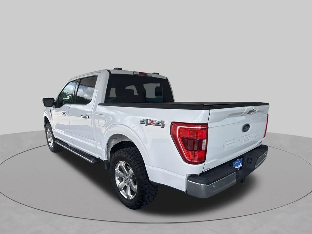 Used 2021 Oxford White Ford XLT image 4
