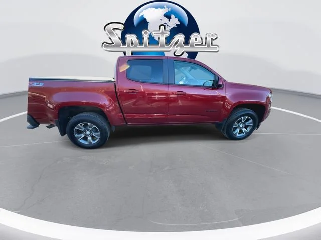 Used 2019 Red Chevrolet Z71 image 10