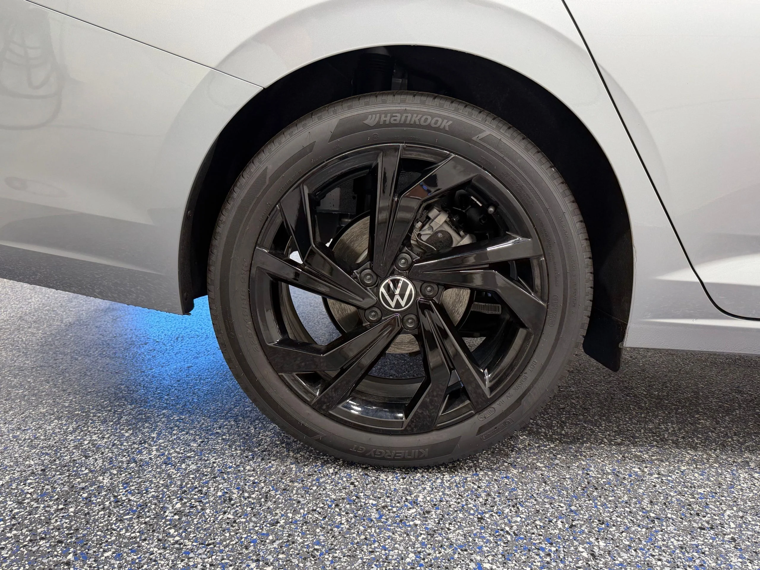 New 2026 Silver Volkswagen 1.5T SE image 13
