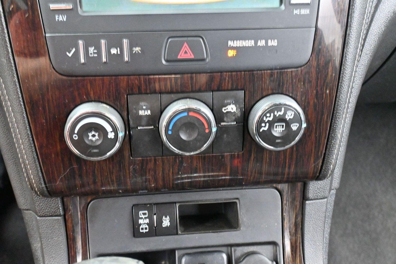 Used 2015 Blue Velvet Metallic Chevrolet LT image 23