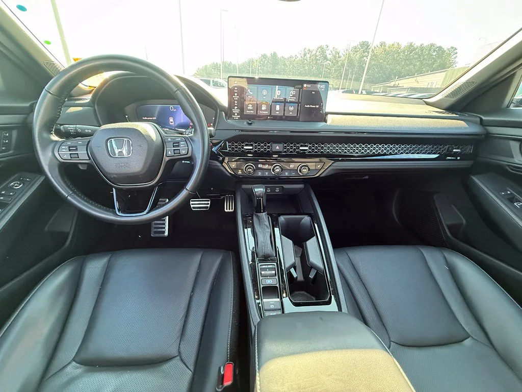 Used 2023 White Honda Sport-L image 7