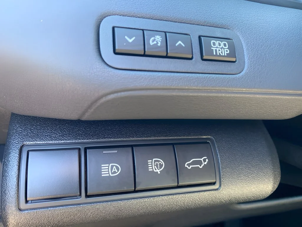 Used 2026 White Toyota XLE image 19