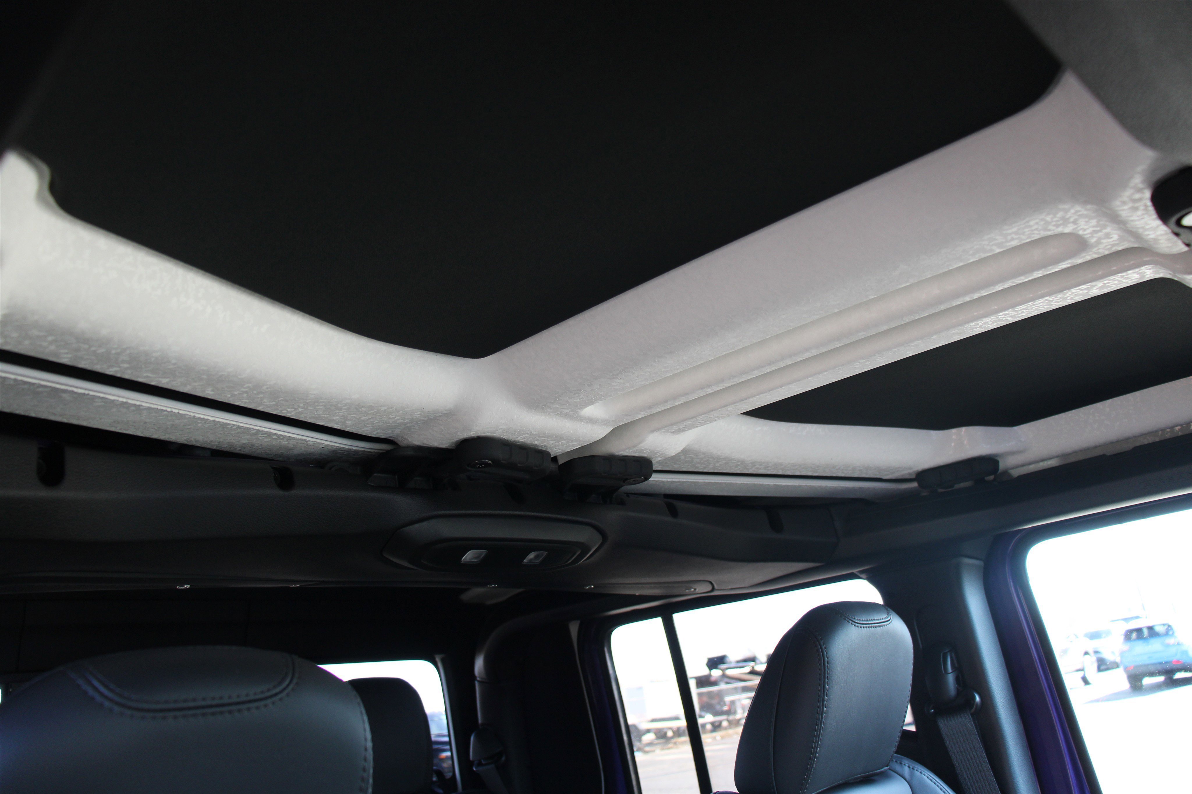 New 2026 Reign Jeep Rubicon X image 29