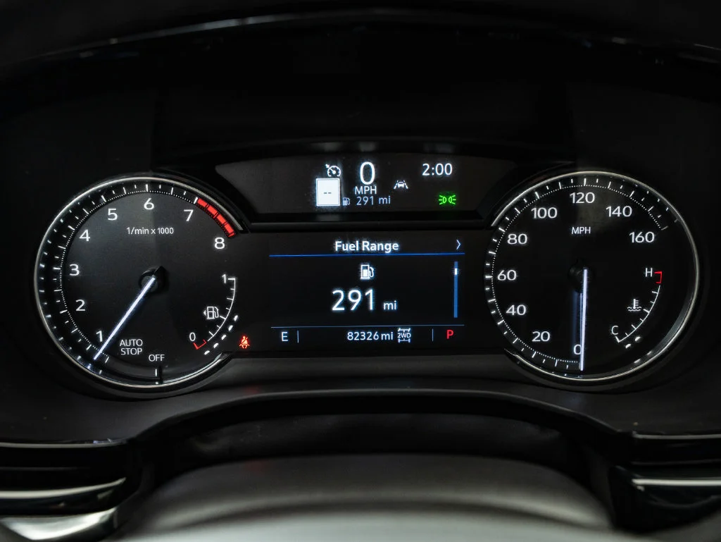Used 2022 Crystal White Tricoat Cadillac Premium Luxury image 32