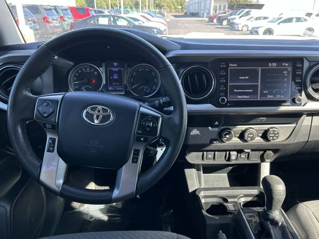 Used 2020 White Toyota SR5 image 16