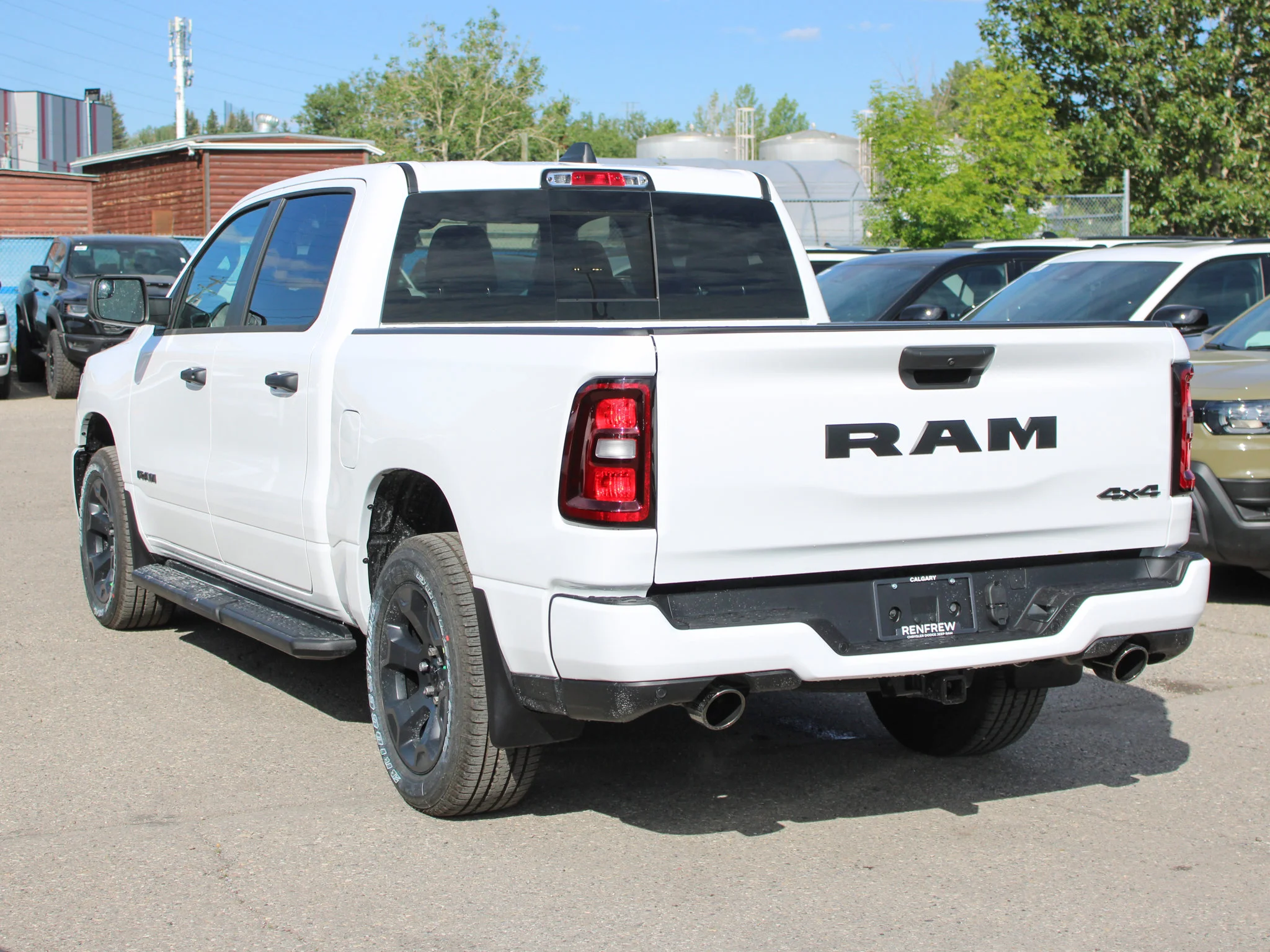 New 2026 White RAM Express* image 3