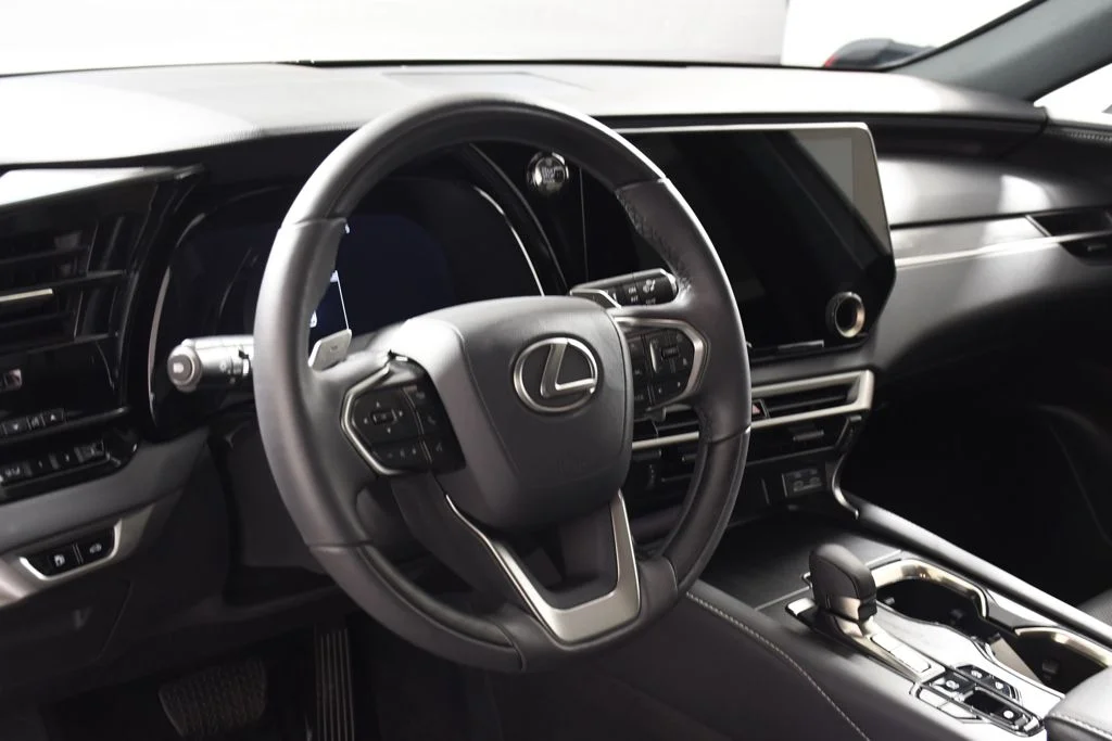 Used 2025 Eminent White Pearl Lexus 350 Premium image 13