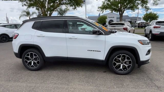 2025 Jeep Compass Limited - Photo 8