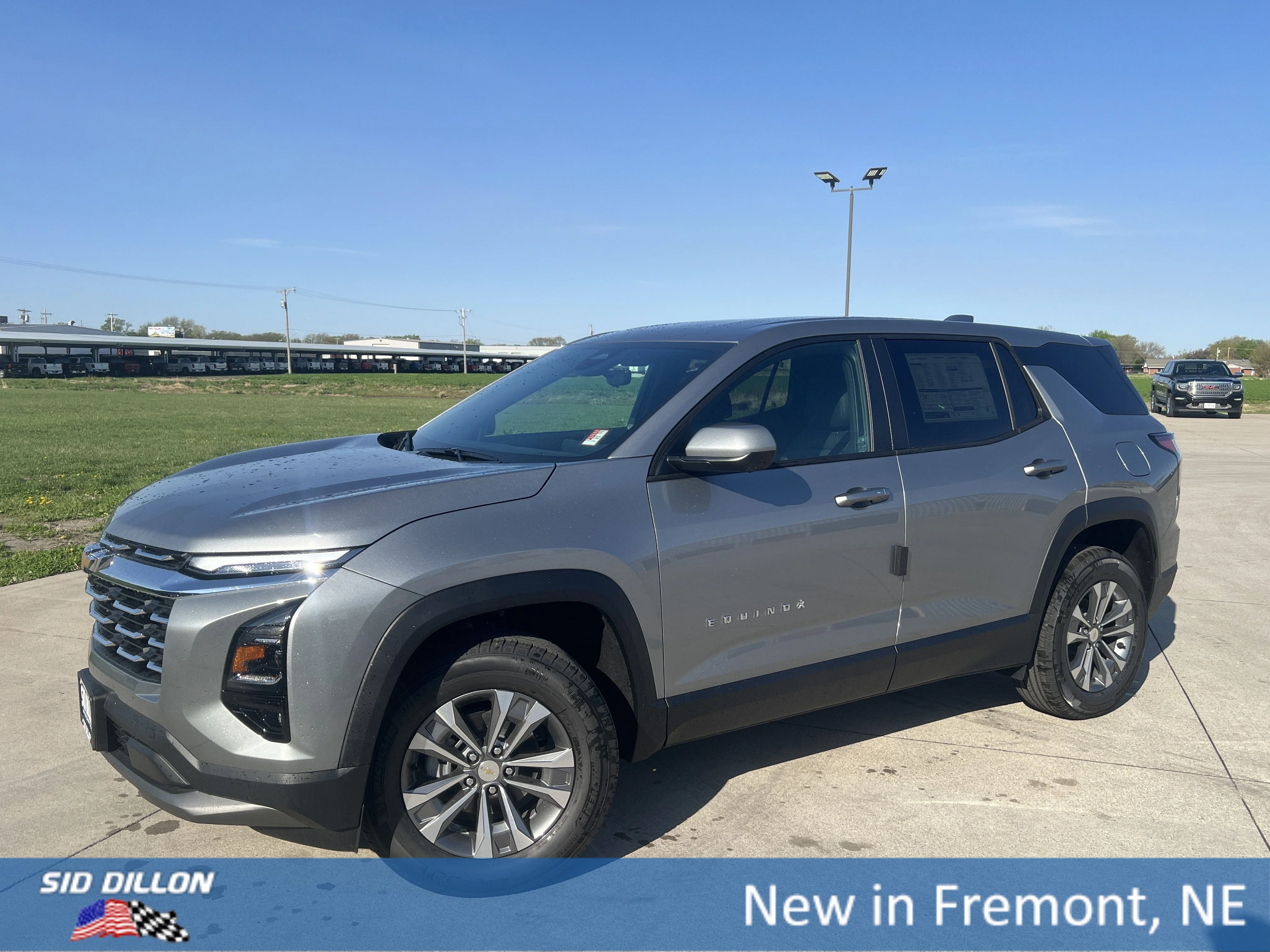 New 2026 Chevrolet Equinox LT SUV in #1T261077 | Sid Dillon