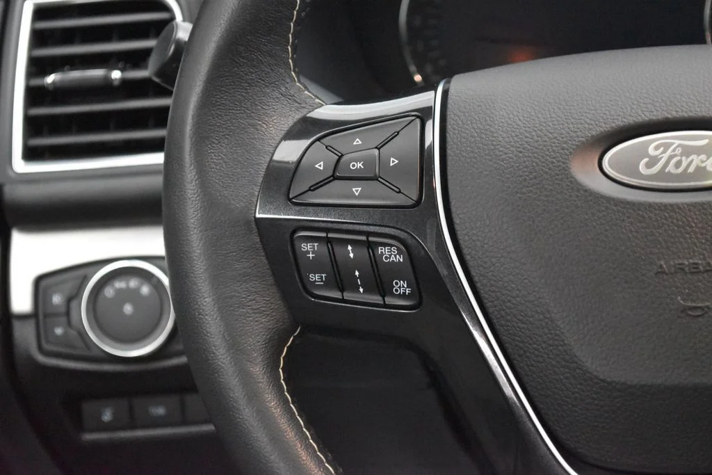 2018 Ford Explorer Platinum - Photo 11