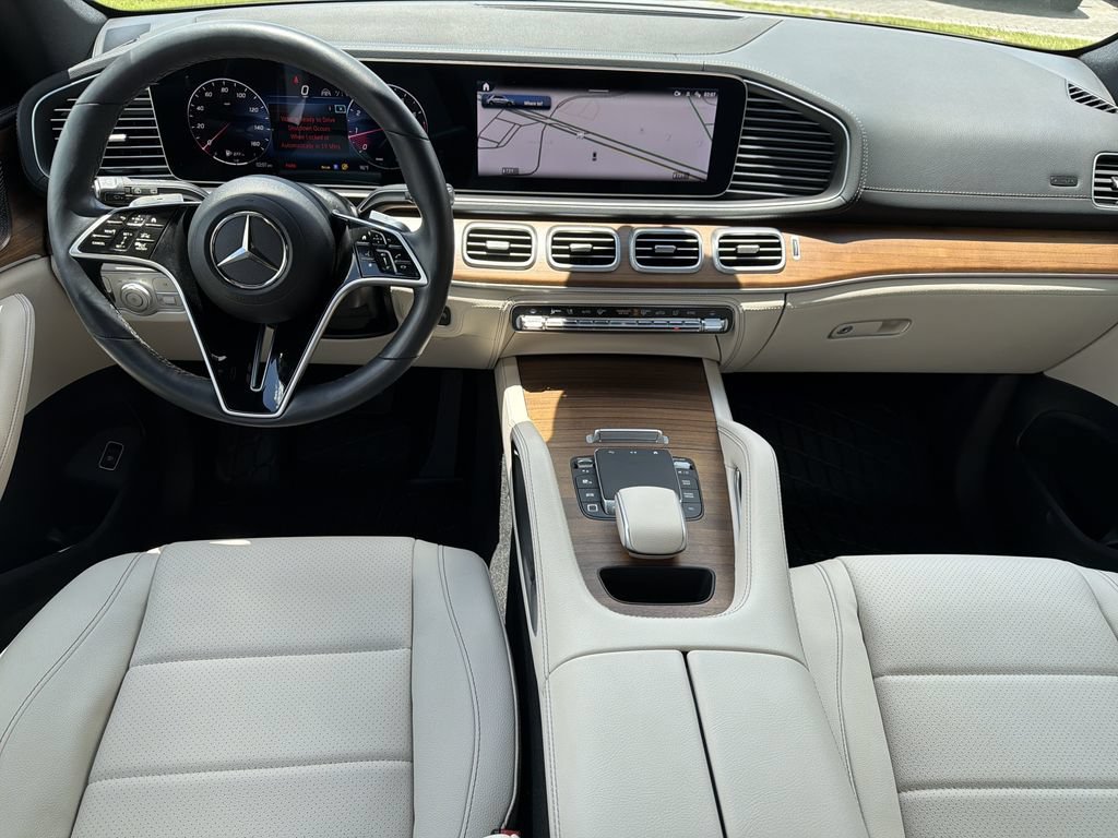 Used 2026 White Mercedes-Benz 4MATIC® image 14