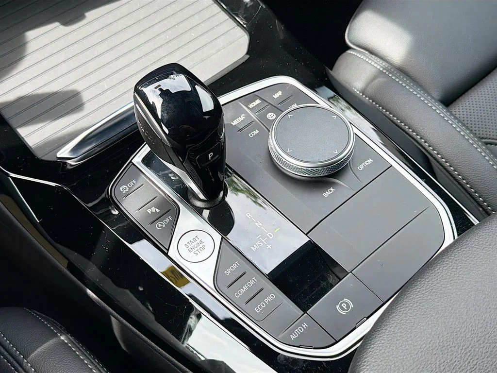 Used 2023 Jet Black BMW sDrive30i image 13