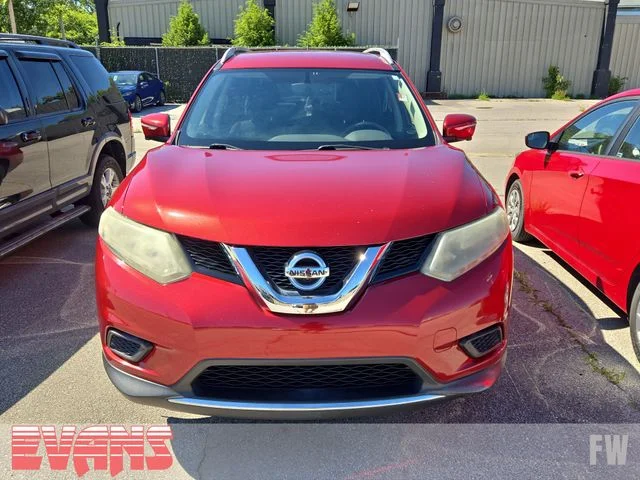 Used 2014 Red Nissan SV image 2