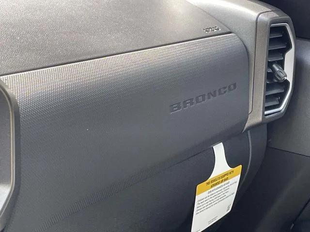 New 2026 Oxford White Ford Badlands® image 32