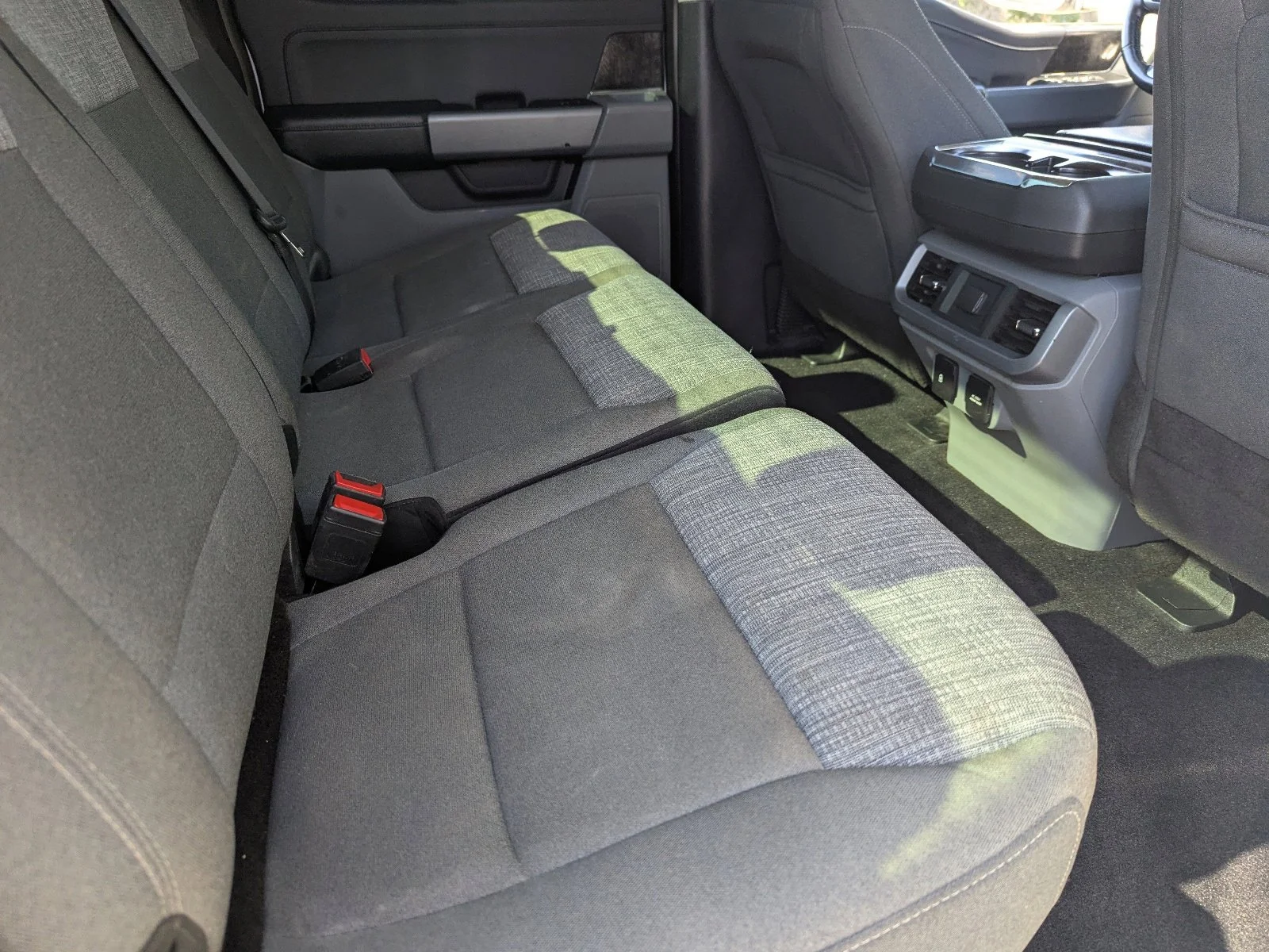 Used 2021 Oxford White Ford XLT image 14