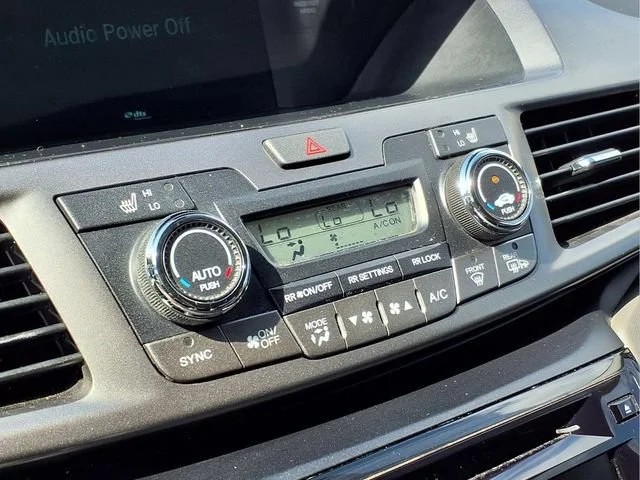 Used 2015  Honda Touring Elite image 8