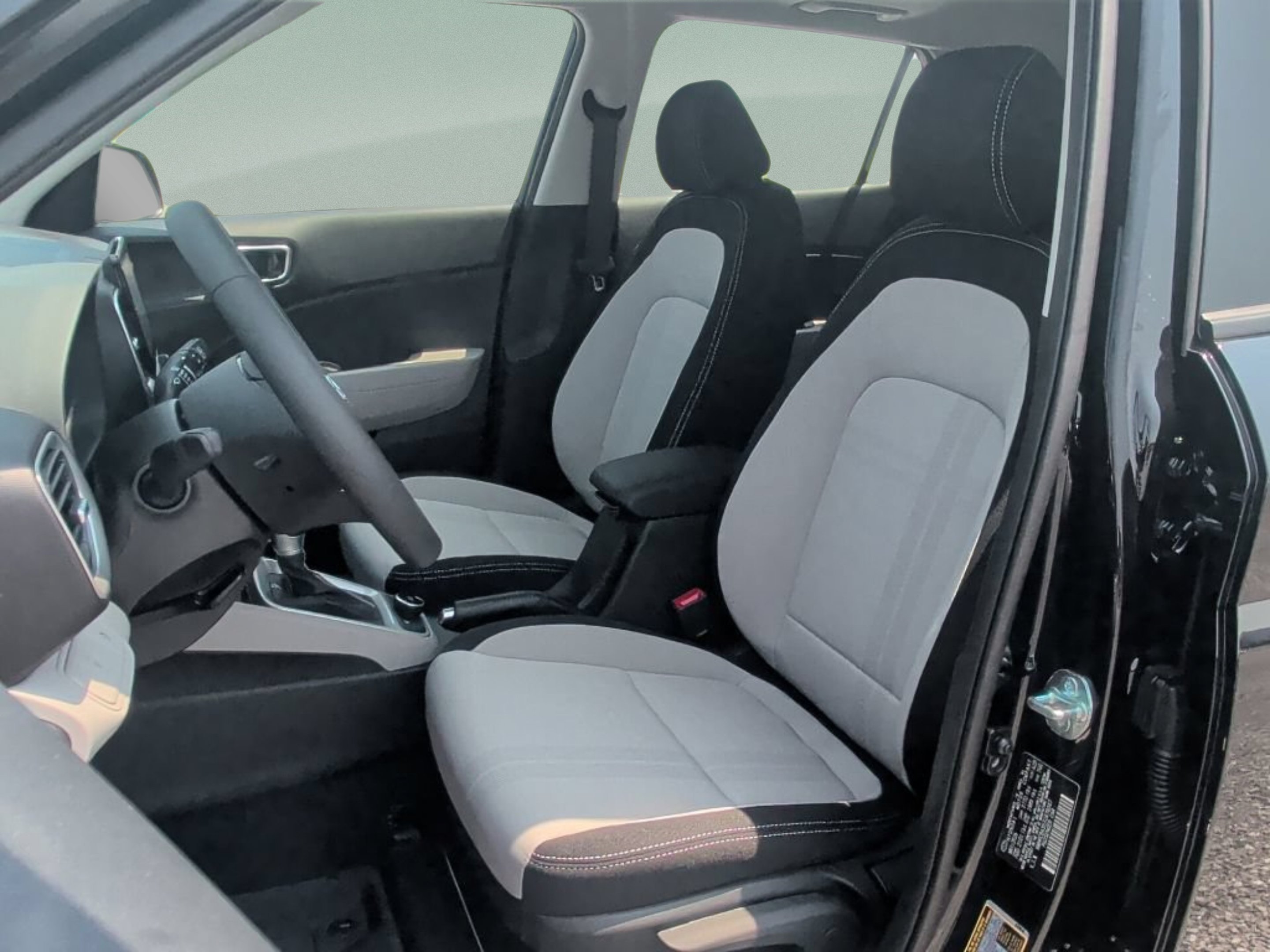 New 2026 Onyx Black Hyundai SEL image 15