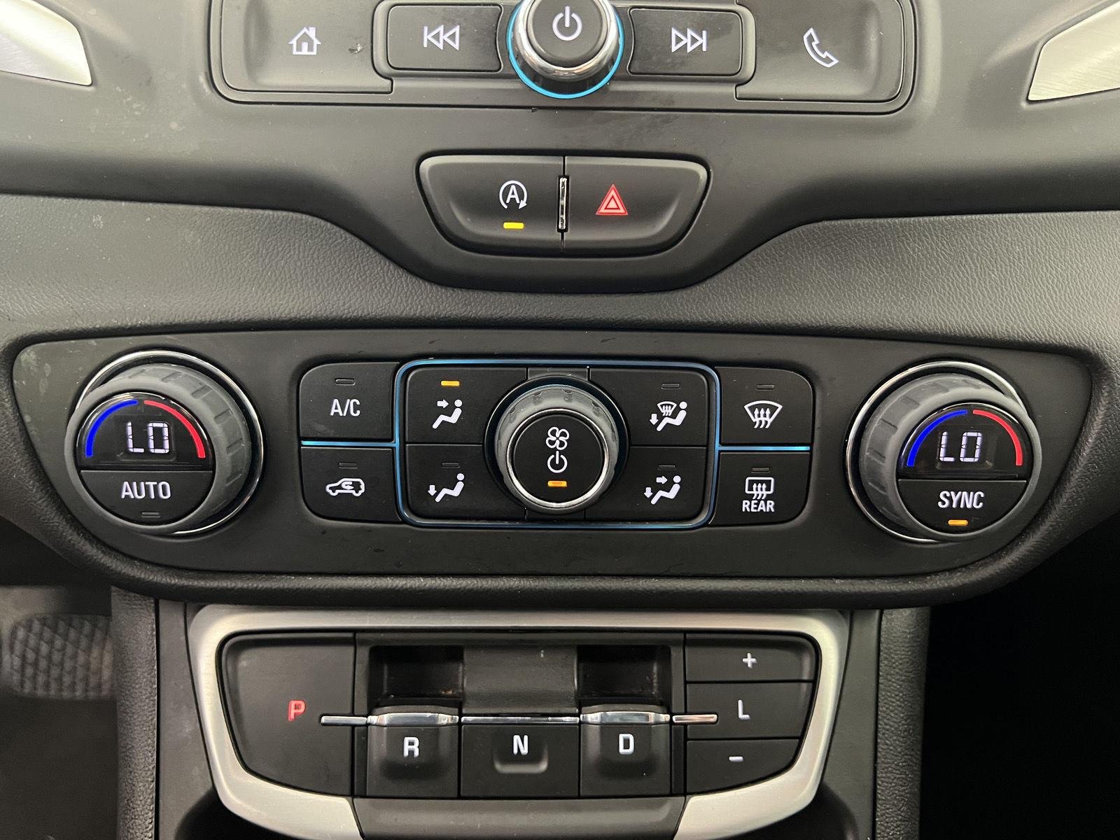 Used 2023 Marine Metallic GMC SLE image 16