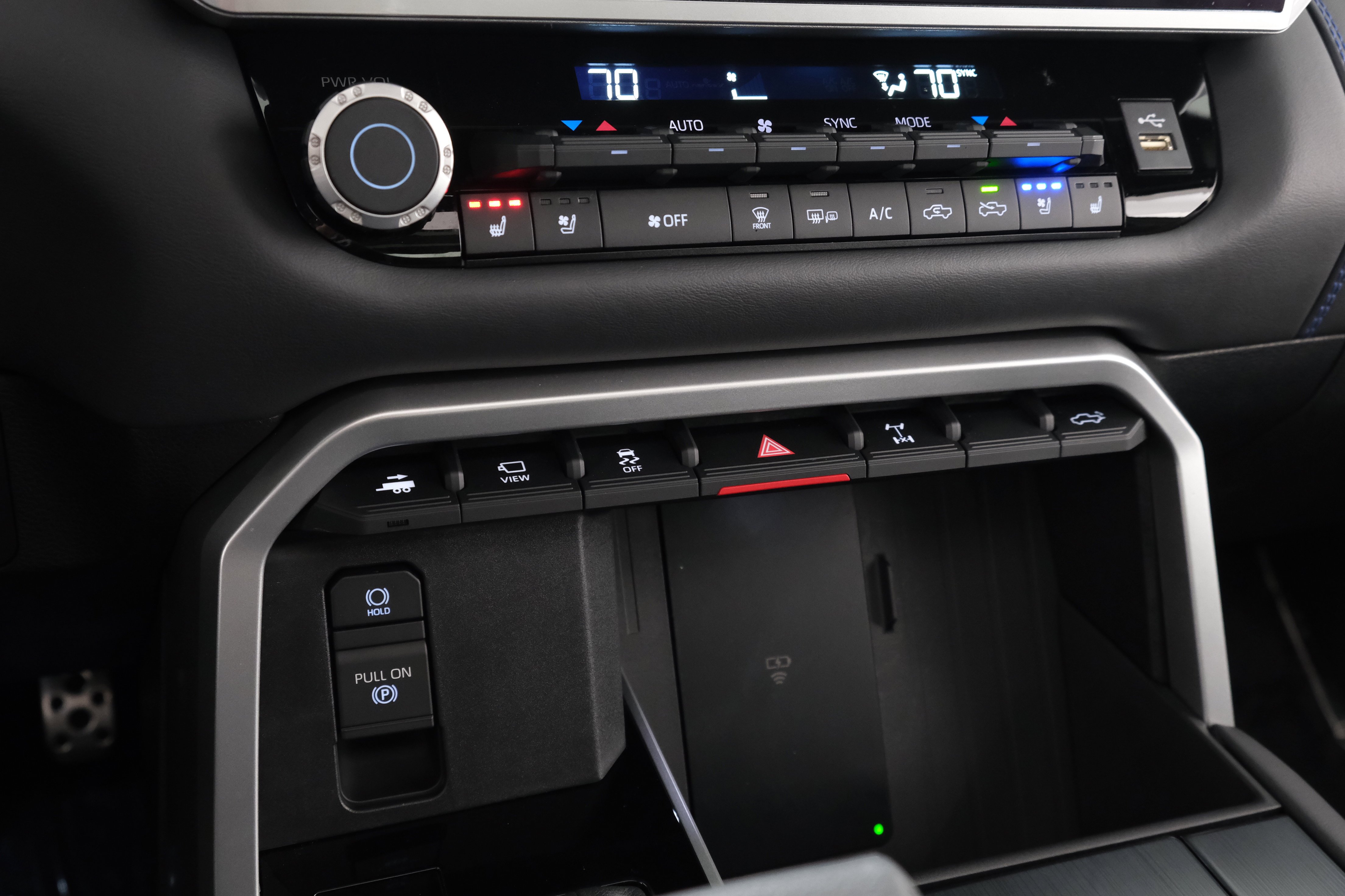 2025 Toyota Tundra Platinum - Photo 23