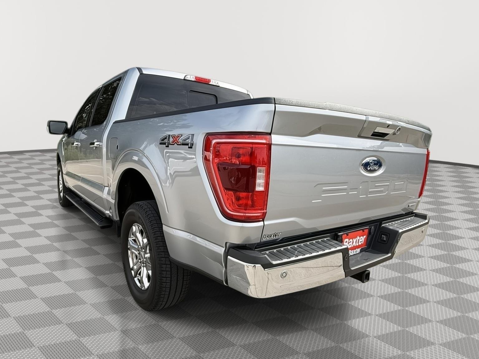 Certified Used 2021 Iconic Silver Ford XLT image 3