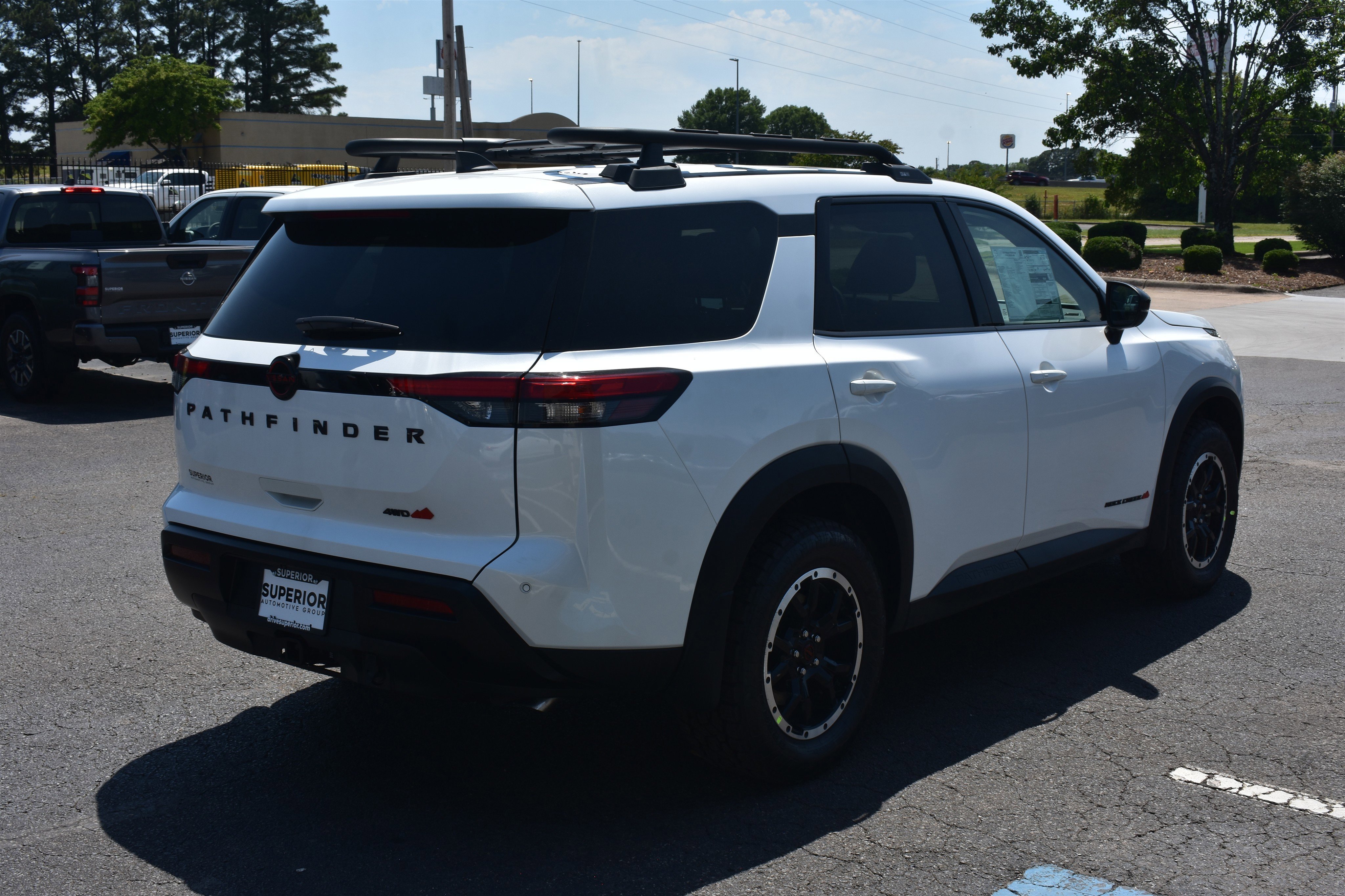 New 2026 Everest White Pearl TriCoat Nissan Rock Creek® image 5