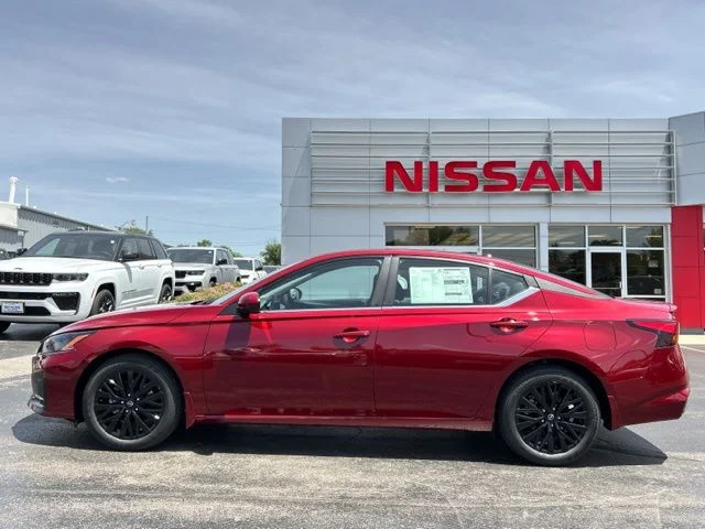 New 2026 Scarlet Nissan 2.5 SV image 2