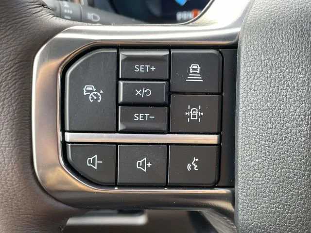 New 2026 Star White Metallic Tri-Coat Ford F-250® King Ranch® image 22