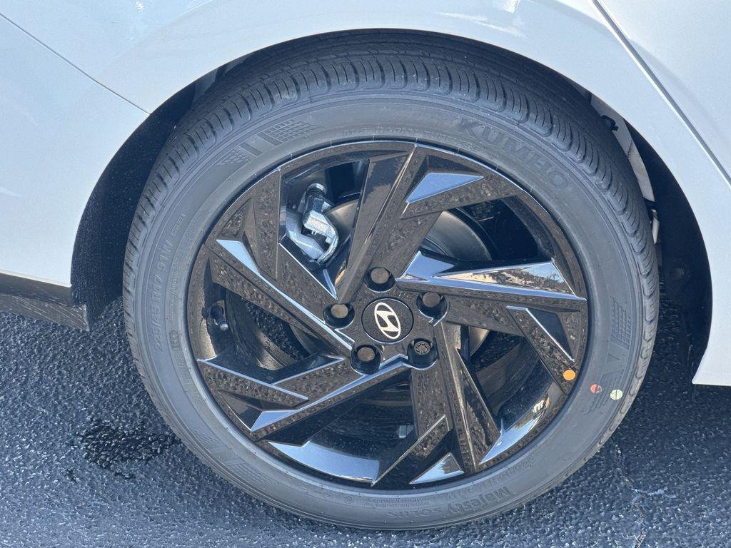 New 2026 White Hyundai SEL Sport image 17