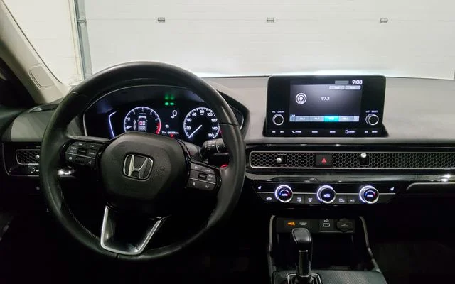 Used 2023 Silver Honda EX-L image 20