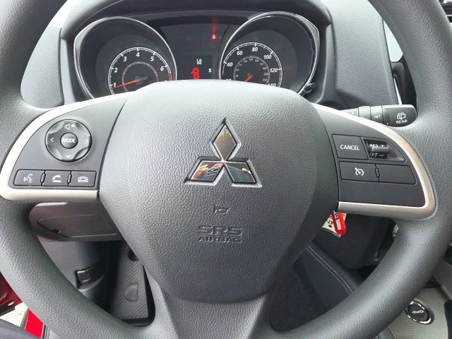 New 2027 Red Diamond Mitsubishi 2.0 ES image 13