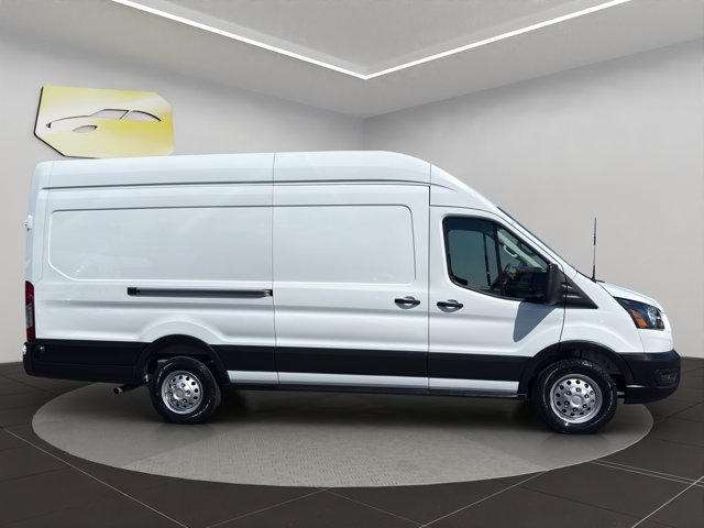Used 2025 White Ford  image 8