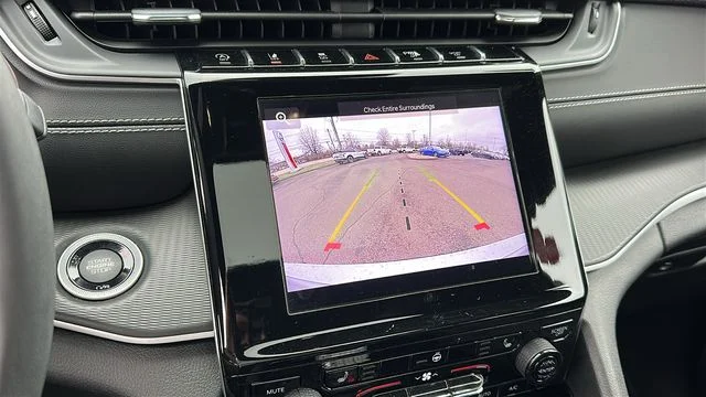 Certified Used 2023 Silver Jeep Altitude image 17