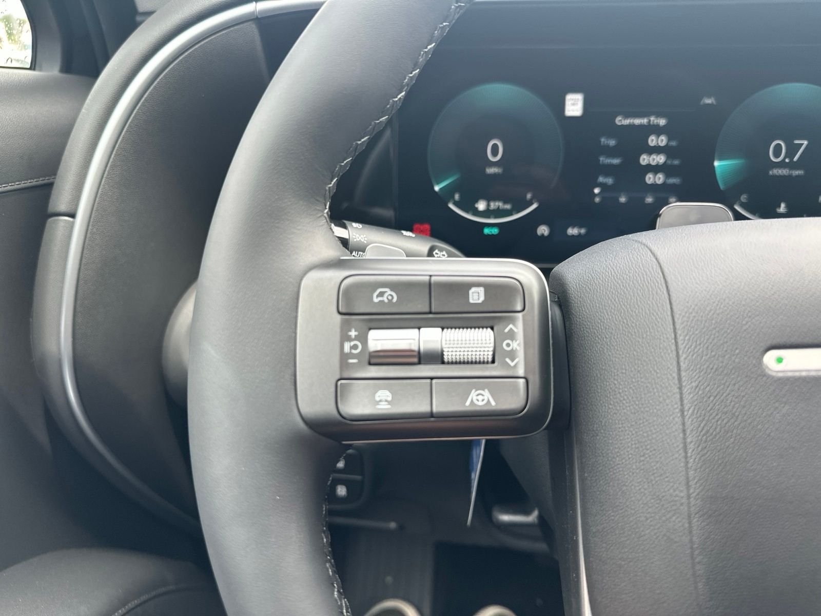 New 2026 Black Hyundai SEL Premium AWD image 53