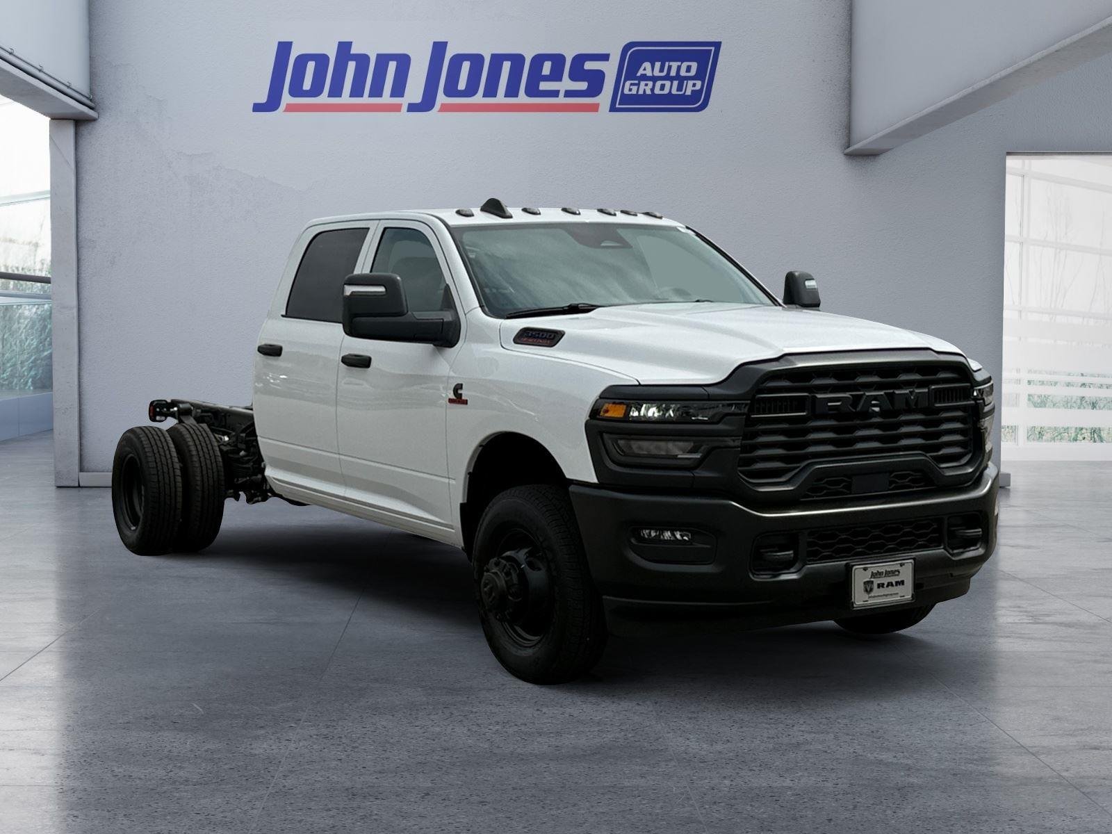 New 2026 Bright White Clear-Coat Exterior Paint RAM Tradesman image 7