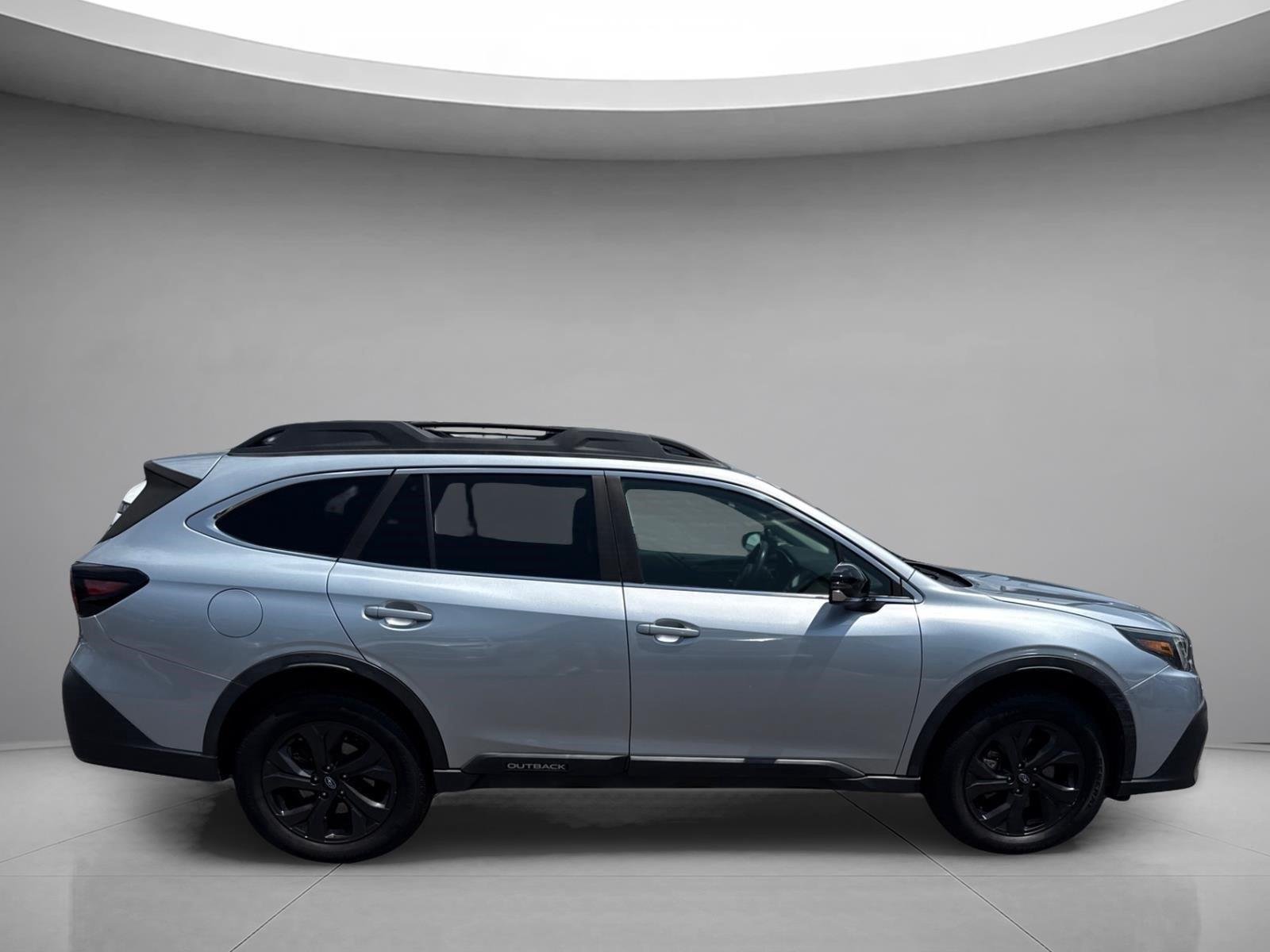 Used 2022 Ice Silver Metallic Subaru Onyx Edition XT image 20
