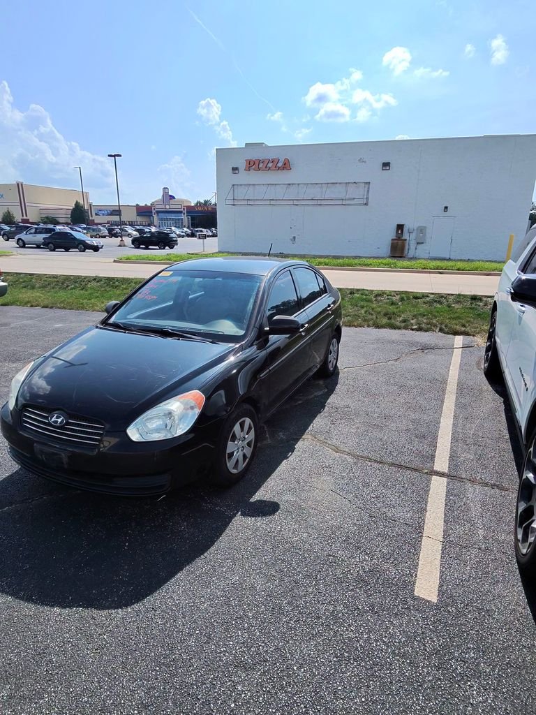 Used 2010 Ebony Black Pearl Hyundai GLS image 2