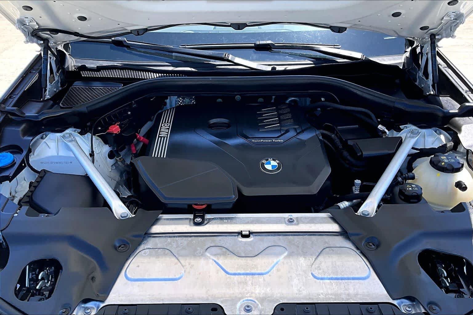 Used 2024 Alpine White BMW xDrive30i image 31