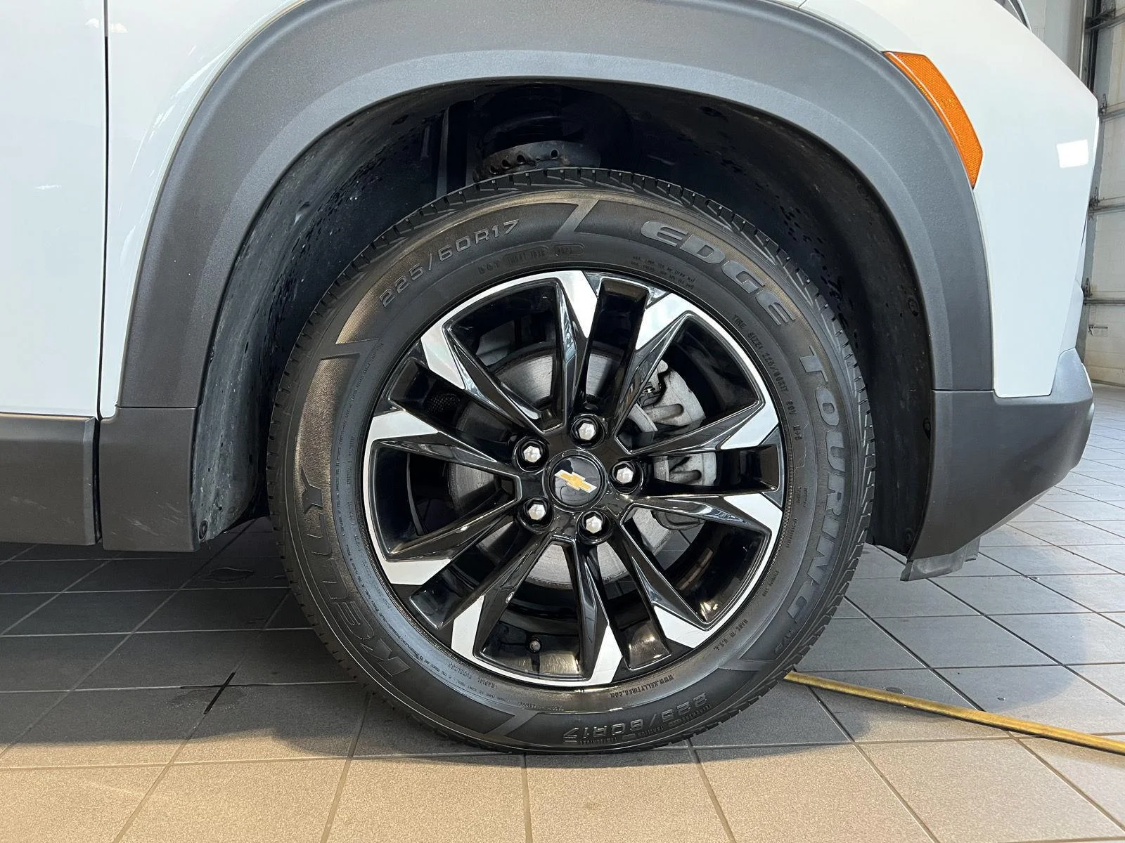 Used 2022 Summit White Chevrolet LT image 9