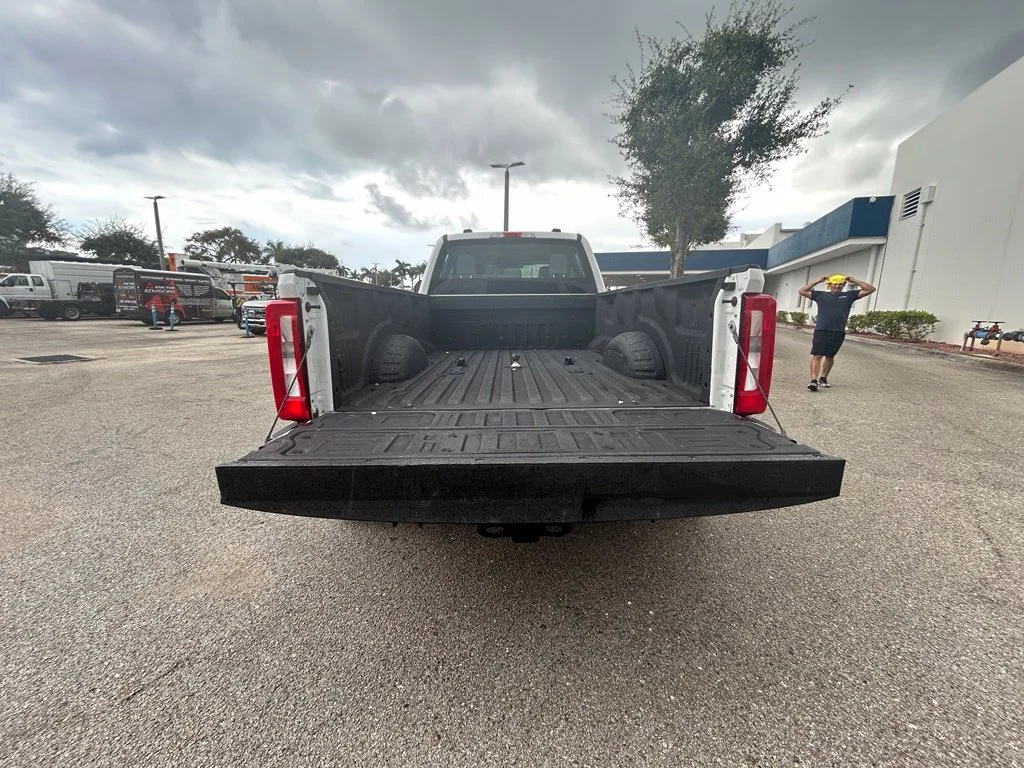 Certified Used 2025 Oxford White Ford XL image 32