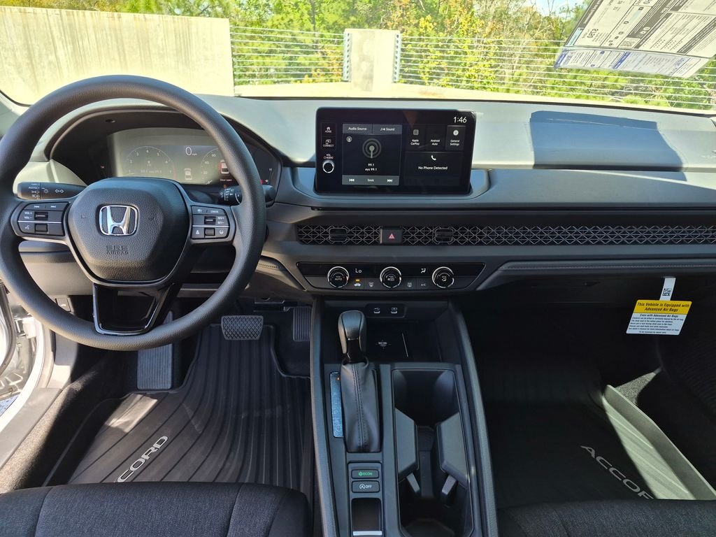 New 2026 Solar Silver Metallic Honda LX image 9
