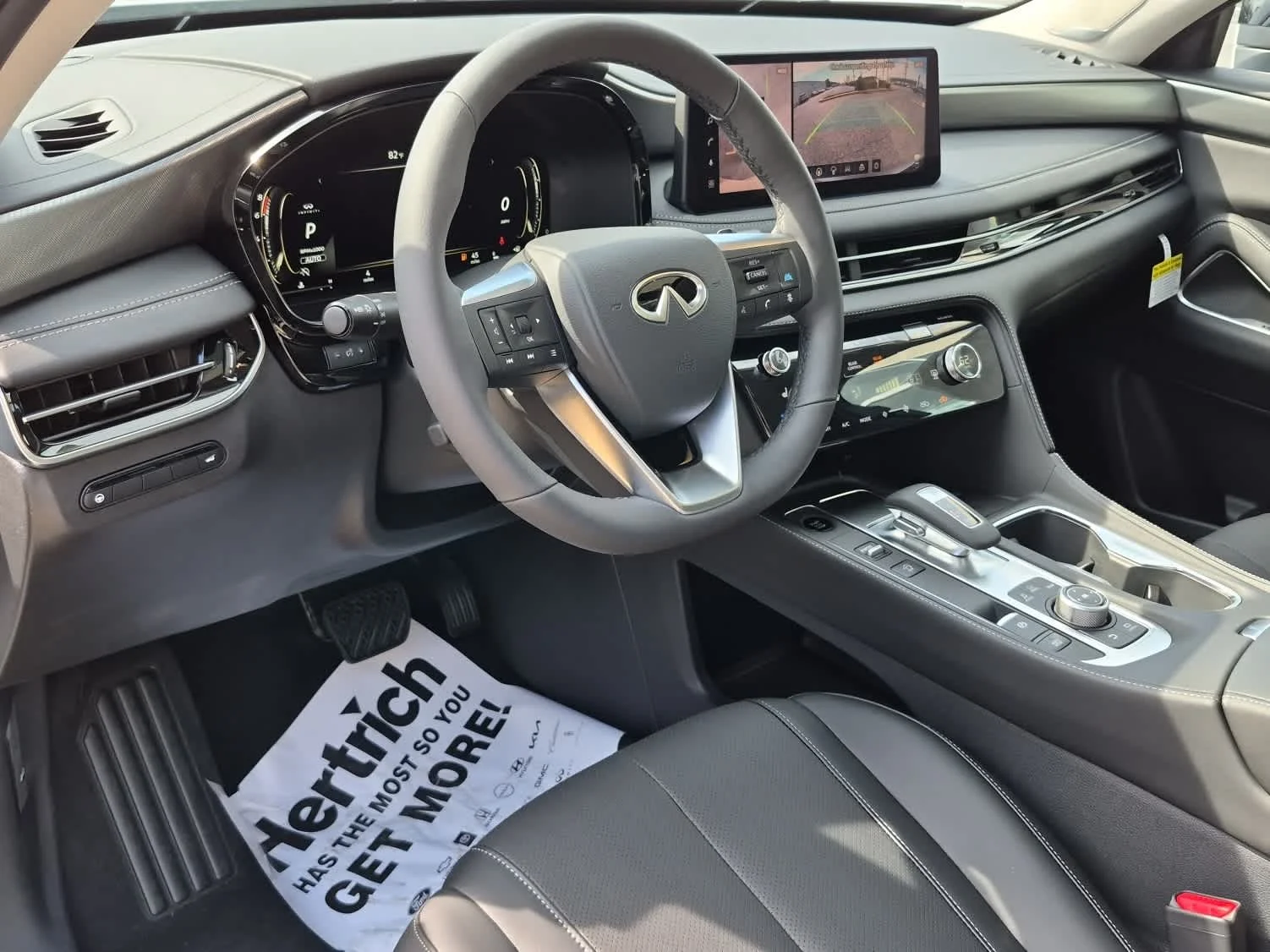 New 2027 MINERAL BLACK INFINITI Luxe AWD image 14
