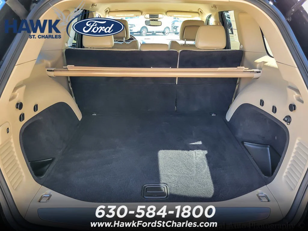 Certified Used 2018 Diamond Black Crystal Pearlcoat Jeep Limited image 17