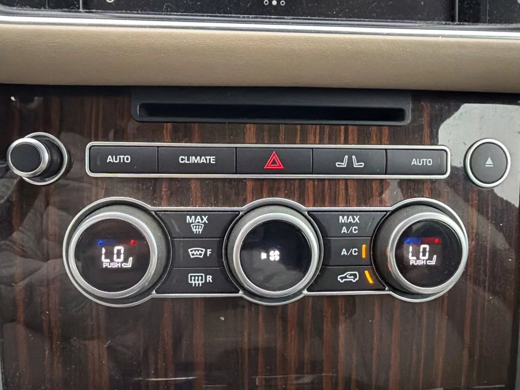 Used 2016 Black Land Rover 3.0L V6 Supercharged HSE image 23
