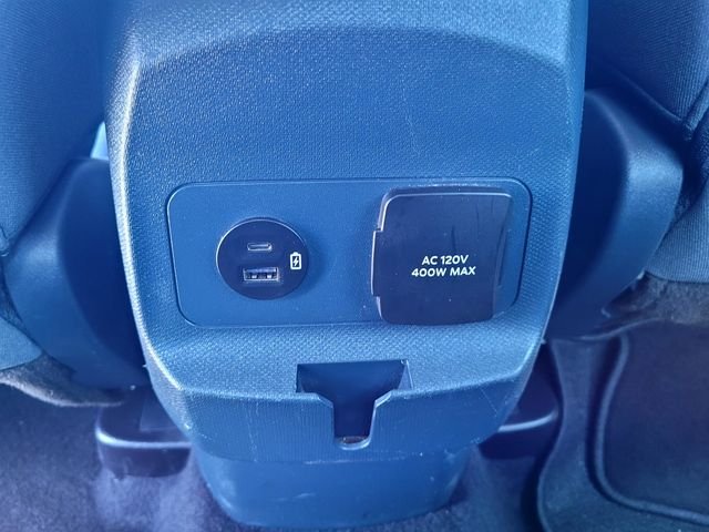 Used 2023 Blue Ford XLT image 13